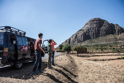 Climbing in Ethiopia, Matteo Colico, Andrea Migliano, Luca Schiera, Matteo De Zaiacomo - Matteo Colico, Andrea Migliano, Luca Schiera, Matteo De Zaiacomo rock climbing in Ethiopia