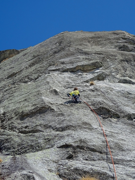 Rock climbing, Val Masino, Delta Minox, Andrea Gaddi, Federica Mingolla, Luca Schiera - Delta Minox, Pilastro del Scingino, Cavalcorto, Val Masino, climbed on 20/03/2016 by Federica Mingolla, Luca Schiera and Andrea Gaddi