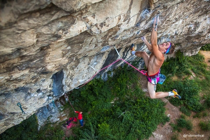 Sports climbing: James Pearson - James Pearson climbing the route Le Bronx 8c+, Orgon, France