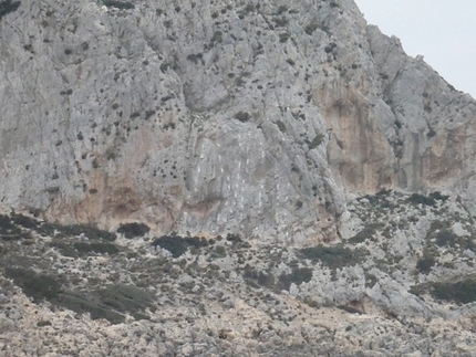 Kalymnos climbing -  Irox, Telendos, after having rebolted the climbs. The dust washed away in the first rainfall.