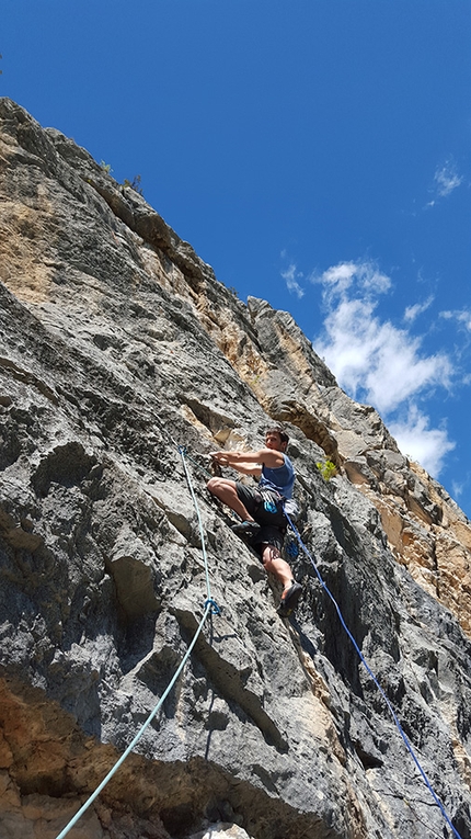 Rock climbing, Dain di Pietramurata, Valle del Sarca, Italy - Making the first ascent of Pace in Siria (7a+, 6c+ oblig, 230m, Marco Bozzetta, Francesco Salvaterra 2016), Dain di Pietramurata, Valle del Sarca, Italy