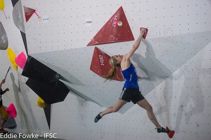 Bouldering World Cup 2016 - Shauna Coxsey competing at Kazo in Japan