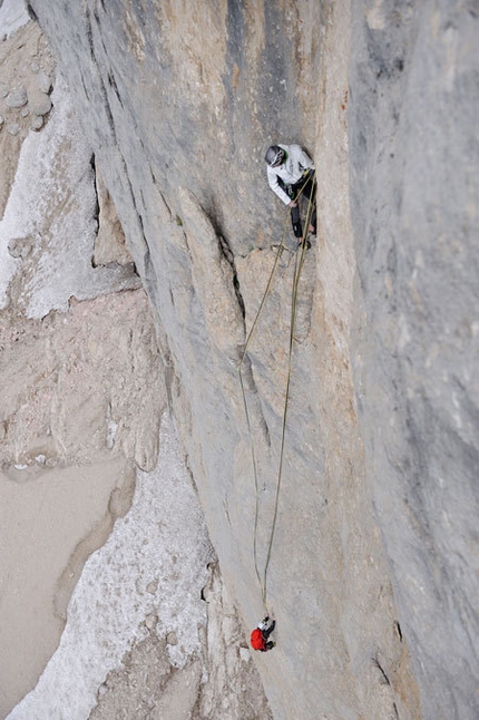 Via Della Cattedrale - Marmolada - Florian Riegler e Rebecca Finch