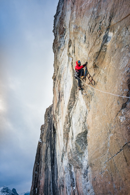 Cheyne Lempe, Dave Allfrey, Great Cross Pillar, Baffin Island, Canada. - American alpinist Cheyne Lempe and Dave Allfrey making the first ascent of 