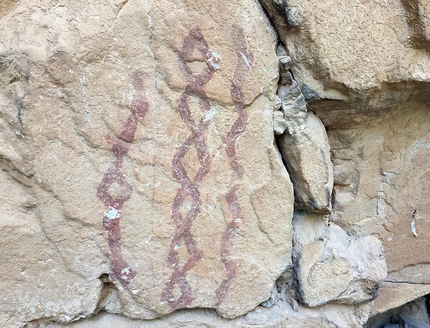 Arrampicare a El Salto in Messico - Antiche pitture rupestri alla Sabrosa 