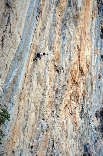 Arrampicare a El Salto in Messico - El Arte de Volar (5.12c), uno dei tiri più belli di Las Bocas 