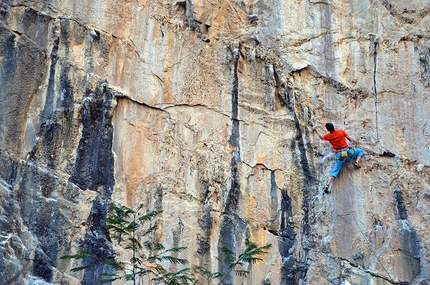 Arrampicare a El Salto in Messico - Luca Giupponi sul muro di Las Bocas 