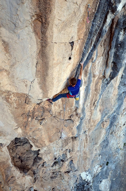 Arrampicare a El Salto in Messico - Alex Catlin su un suo progetto a La Sabrosa