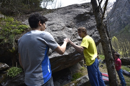 Melloblocco 2016, Val di Mello, Val Masino - Day 1 Melloblocco 2016: Anthony Gullsten & Michael Piccolruaz