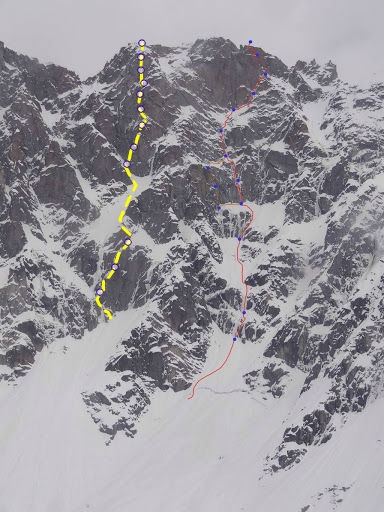 Rognon du Plan, Mont Blanc, alpinism, Simon Chatelan, Jeff Mercier - In yellow, 'Universal Studio' (M8/650m Simon Chatelan, Jeff Mercier 05/05/2016) Rognon du Plan (3601m), Mont Blanc