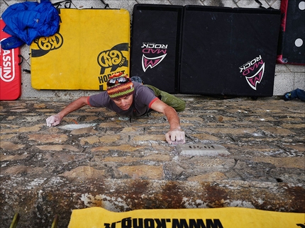 Street Boulder Contest Luogosanto (Sardegna) 2016 - Un momento del meeting di arrampicata boulder a Luogosanto (Gallura, Sardegna)