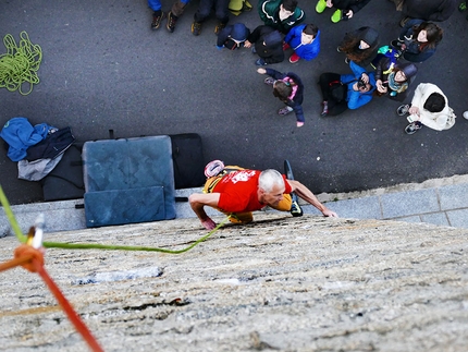 Street Boulder Contest Luogosanto (Sardegna) 2016 - Un momento del meeting di arrampicata boulder a Luogosanto (Gallura, Sardegna)