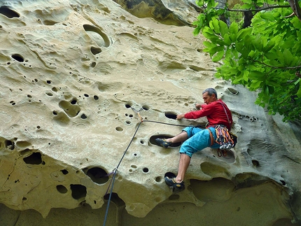 Annot France, climbing - Maurizio Oviglia climbing Spitalgie, a truly unique route both in terms of rock and protection.