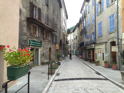 Annot Francia, arrampicata - Il centro storico di Annot.