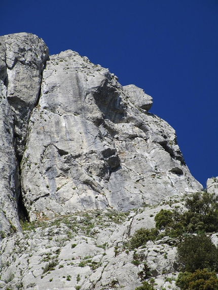 Vuoto a perdere, Rocca Busambra, Sicilia, Giorgio Iurato, Massimo Flaccavento - Vuoto a perdere, Rocca Busambra: la cuspide terminale