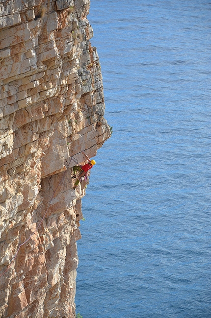  Pedra Longa, Agugliastra, Sardinia, Cromosomi Corsari, climbing, Maurizio Oviglia - Climbing the route 'Cromosomi Corsari', Pedra Longa, Baunei, Sardinia
