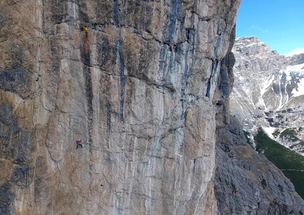 Hart aber Fair, Piz dla Dorada, Alta Badia, Dolomites, Simon Gietl, Simon Oberbacher - Simon Gietl climbing Hart aber Fair, Piz dla Dorada, Alta Badia, Dolomites