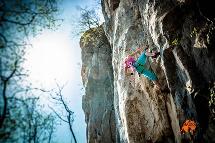 Falesia Ceredo Falconi - Arrampicata nella falesia Ceredo Falconi (Monti Lessini, VR)