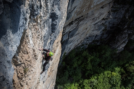 Alessio Roverato, Monte Spitz, Valgadena, climbing - Alessio Roverato and Angela Carraro climbing Angelo Mio (Monte Spitz - Valgadena)