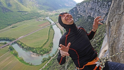 Rolando Larcher, Monte Cimo, Scoglio dei Ciclopi, arrampicata - Diabolik: Herman Zanetti