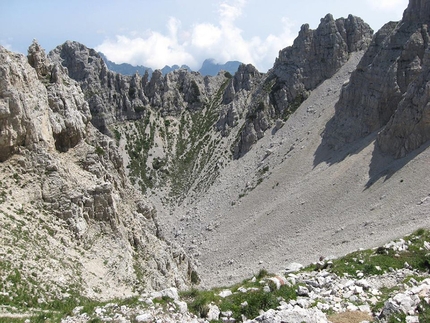 Cima Carega, Piccoli Dolomiti - La salita al Monte Carega, Piccoli Dolomiti