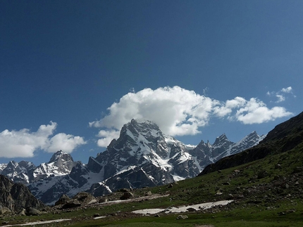 Kishtwar Shivling, Himalaya, India - Il Kishtwar Shivling, Himalaya indiano. Il pilastro est è stato salito per la prima volta da Nicola Binelli, Luca Cornella, Sillvestro Franchini e Tomas Franchini 8-9/06/2016 lungo la Via dei Trentini.