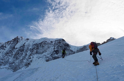 Illampu 2016, Bolivia, Rumi Mallku, Jaqusiri, alpinismo, Enrico Rosso, Pietro Sella, Davide Vitale, Antonio Zavattarelli - Jaqusiri - la cresta sud-ovest sulla destra 06/2106