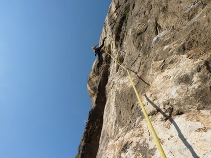 Zanzara e Labbradoro, Monte Colodri, Arco, Valle del Sarca - Climbing Zanzara e Labbradoro, Monte Colodri, Arco