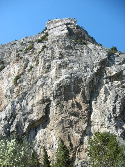 Zanzara e Labbradoro, Monte Colodri, Arco, Valle del Sarca - Climbing Zanzara e Labbradoro, Monte Colodri, Arco