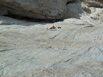 Torre del Formenton, Val Fredda, Dolomiti - Occhi d’acqua (7b, 210m, Marco Bozzetta, Costante Carpella 09/2015), Torre del Formenton, Dolomiti