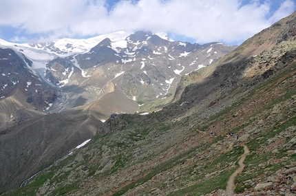 Rifugio Larcher, Lago delle Marmotte, Lago Lungo, Parco Nazionale dello Stelvio, Trentino - Il trekking verso il Rifugio Larcher