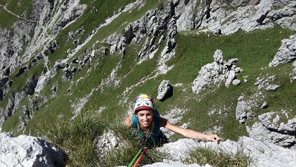 Sigaro Dones, Grignetta, Torvagando for Nepal - Annalisa Fioretti, l'uscita in vetta durante la ripetizione della via Rizieri, Sigaro Dones, Grignetta insieme a Gianpietro Todesco