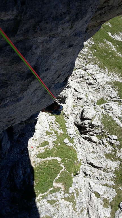 Sigaro Dones, Grignetta, Torvagando for Nepal - Annalisa Fioretti e Gianpietro Todesco durante la ripetizione della via Rizieri, Sigaro Dones, Grignetta