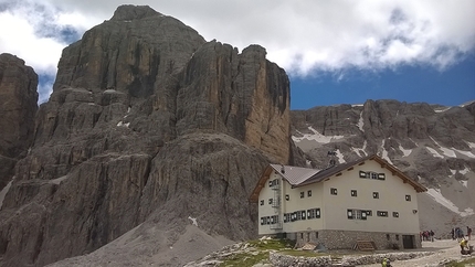 Pisciadù, Sella, Dolomiti, Ivo Ferrari - Rifugio Franco Cavazza e la Cima Pisciadù