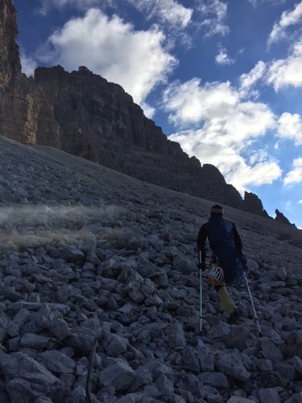 Tre Cime Di Lavaredo, Dolomiti, Urko Barandiaran, Juan Antonio Bellido Ramos - Urko Carmona Barandiaran durante la ripetizione della Via Dülfer, Cima Grande, Tre Cime Di Lavaredo, Dolomiti