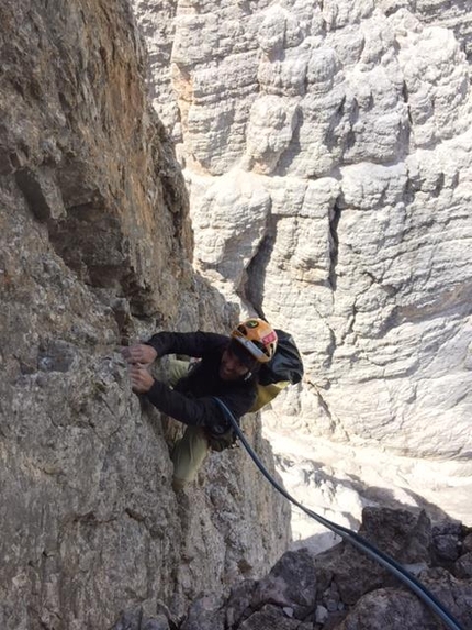 Tre Cime Di Lavaredo, Dolomiti, Urko Barandiaran, Juan Antonio Bellido Ramos - Urko Carmona Barandiaran durante la ripetizione della Via Dülfer, Cima Grande, Tre Cime Di Lavaredo, Dolomiti