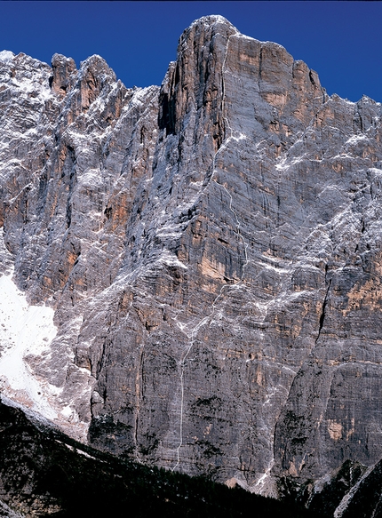 Cima Busazza, Civetta, Dolomiti, Manrico Dell'Agnola, Maurizio Giordani - Il tracciato della nuova via aperta sulla parete sud ovest della Cima Busazza (Gruppo della Civetta, Dolomiti) da Manrico Dell'Agnola e Maurizio Giordani il 17 e 18 luglio 2016