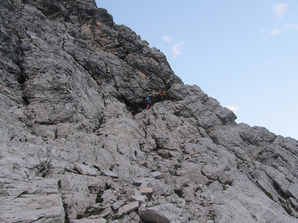 Via Delirio Giallo, Torre Prosser, Cestün, Sasso delle Dieci, Cunturines, Dolomiti, Walter Polidori - Via Delirio Giallo, Torre Prosser, Sasso delle Dieci: il breve primo tiro