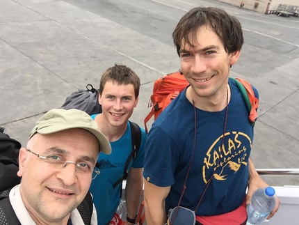 Aleš Česen and Luka Lindič climb Broad Peak and Gasherbrum IV North Summit