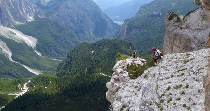 Torre di Babele, Gruppo della Civetta, Dolomiti, Ivo Ferrari - Sulla parete Sud-Est della Torre di Babele per la via Goedeke-Rien, Gruppo della Civetta, Dolomiti