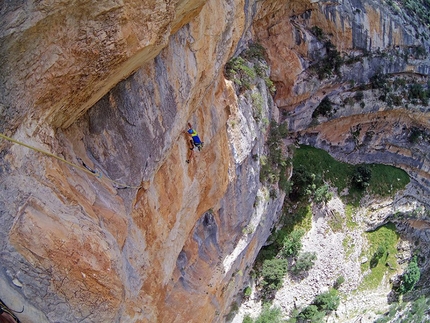 La vita è amara, Supramonte di Oliena climb in Sardinia