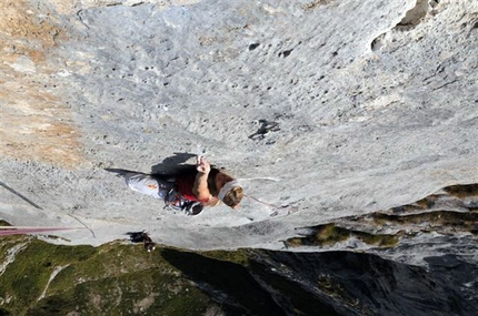 Solo per vecchi guerrieri - Jenny Lavarda climbing Solo per vecchi guerrieri