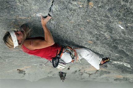 Solo per vecchi guerrieri - Jenny Lavarda climbing Solo per vecchi guerrieri