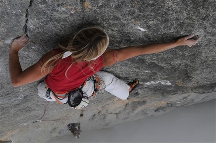 Solo per vecchi guerrieri - Jenny Lavarda climbing Solo per vecchi guerrieri