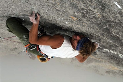 Solo per vecchi guerrieri - Marco Ronchi climbing Solo per vecchi guerrieri