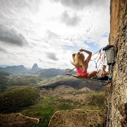 Sasha Di Giulian, Felipe Camargo, Pedra Riscada, Brasile - Sasha Di Giulian e Felipe Camargo durante la prima libera di 'Planeta dos Macacos' (8a+, 650m) Pedra Riscada, Brasile