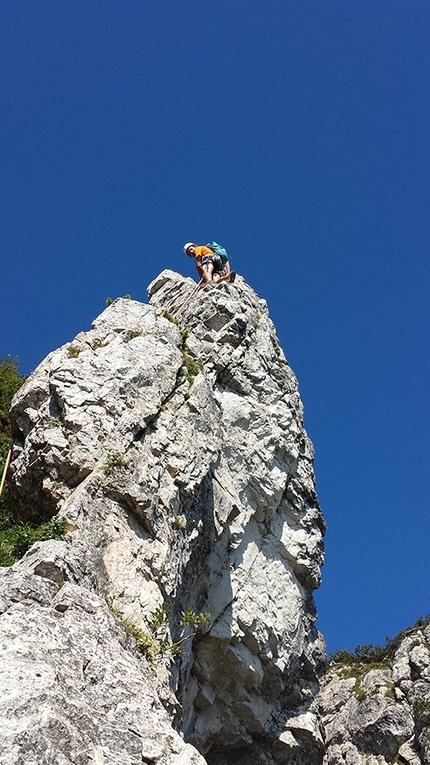 Torvagando for Nepal, Annalisa Fioretti, Gianpietro Todesco - Torvagando for Nepal: sulla Seconda Torre delle Giare Bianche (Piccole Dolomiti)