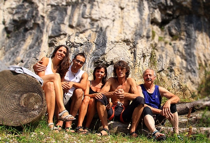 Turbe psichiche a Schievenin, arrampicata - Laura, Andrea De Giacometti, Lia, Pierangelo Verri, Aldo De Zordi in Valle di Schievenin