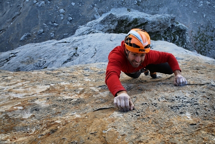 Naranjo de Bulnes, Picu Urriellu, Picos de Europa, Eneko Pou, Iker Pou, Neus Colom - Eneko Pou making the first free ascent of 'Marejada Fuerza 6' (8a+, 500m) up the West Face of Naranjo de Bulnes, Picos de Europa