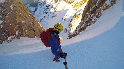 Cerro Torre, Markus Pucher, Patagonia - Markus Pucher durante il tentativo in solitaria ed in inverno del Cerro Torre il 03/09/2016